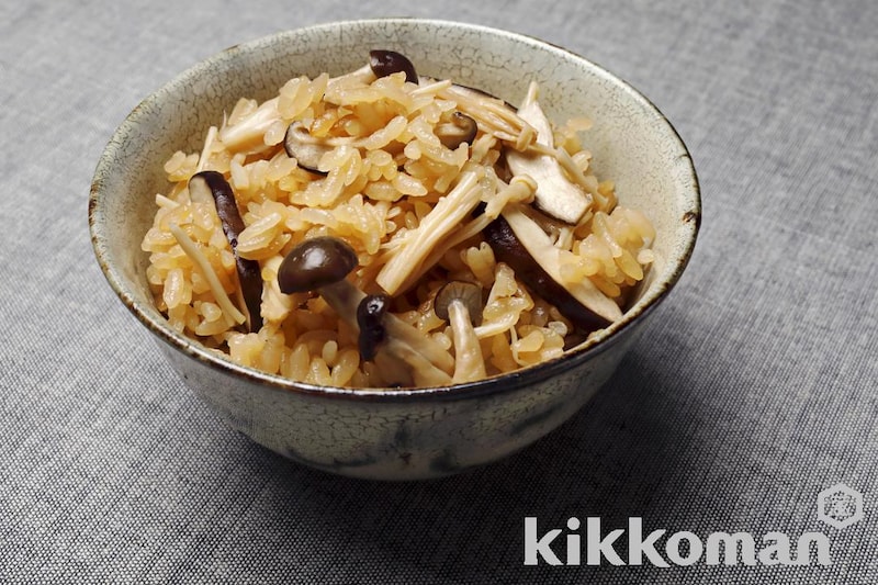 きのこの炊き込みご飯【しめじ、しいたけ、えのき】(基本の和食、おうちの和ごはん)
