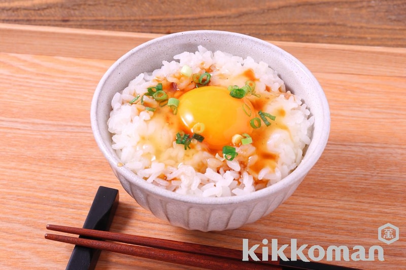 ガーリック卵かけご飯(クセになるガーリックバター醤油だれ使用)