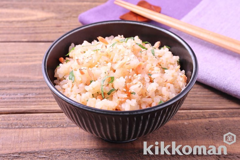 鮭と青じその混ぜご飯(あまうまいだししょうゆ使用)