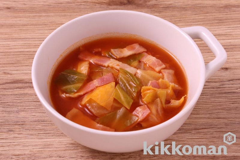 キャベツとベーコンのトマトスープ(洋食おまかせ トマトソース使用)