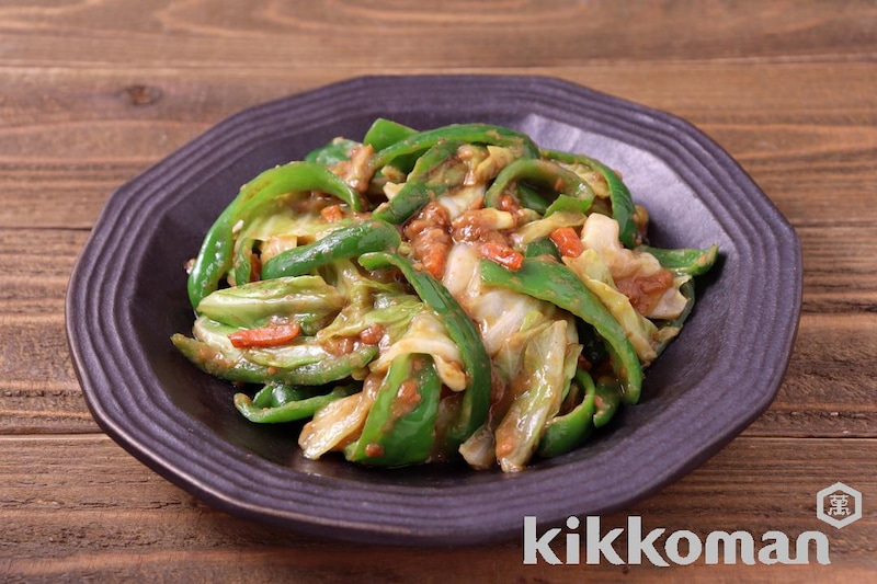 キャベツとピーマンのごま味噌炒め【1/2日分の野菜使用】(うちのごはん使用)