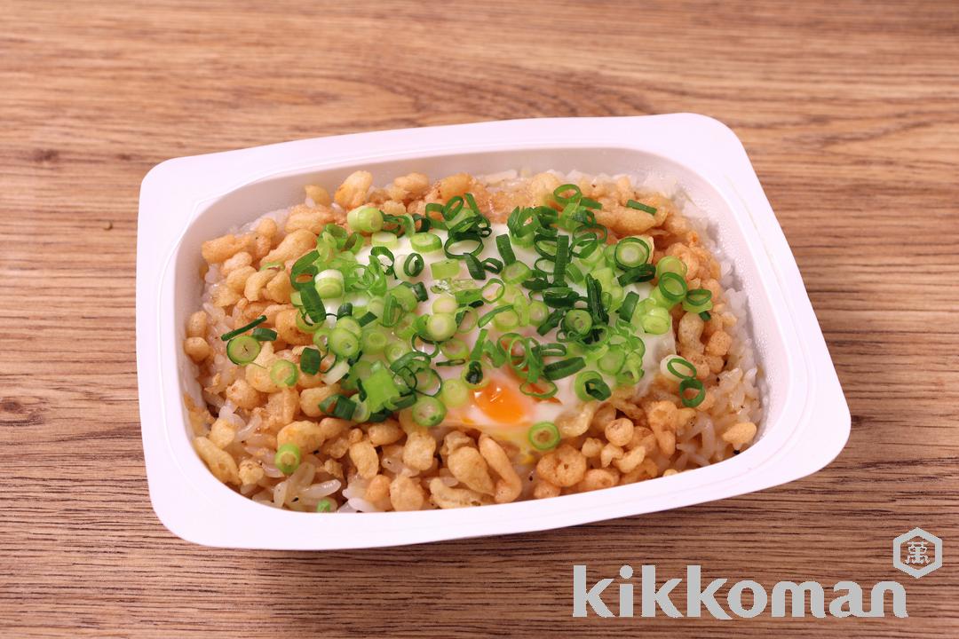 パックご飯で簡単!ガーリックバターライス(クセになるガーリックバター醤油だれ使用)
