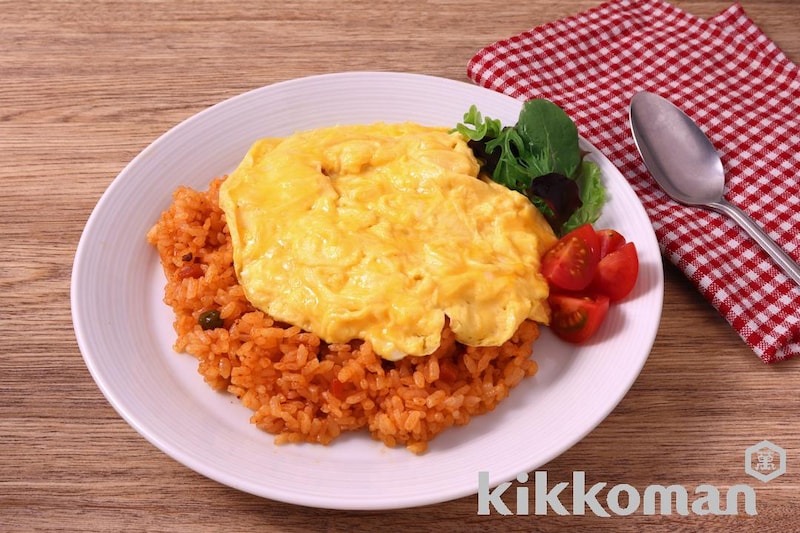 混ぜるだけ簡単!ふわとろ卵のオムライス(洋ごはんつくろ使用)