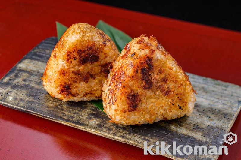 おかかのごま焼きおにぎり(八代目儀兵衛)