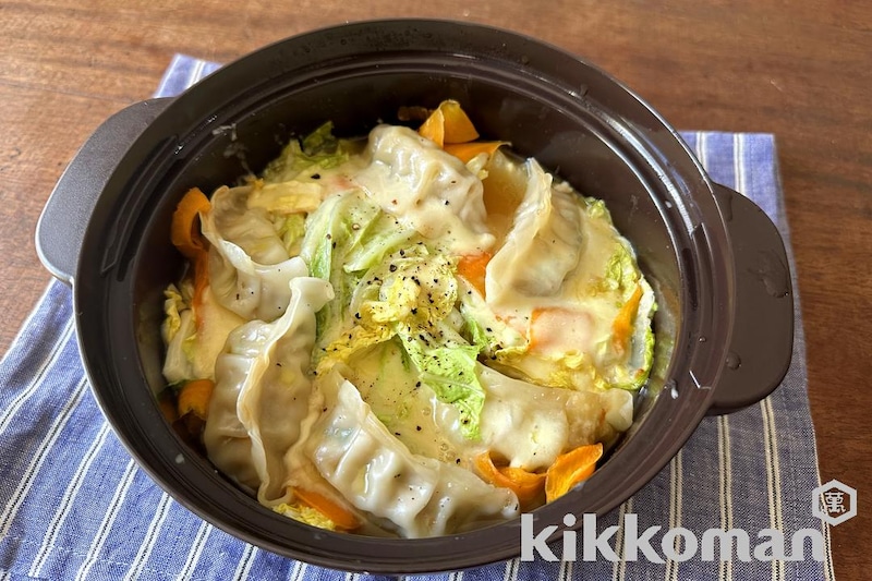 レンジで簡単!とろ~りチーズのギョウザおかず鍋(山本ゆりさん)