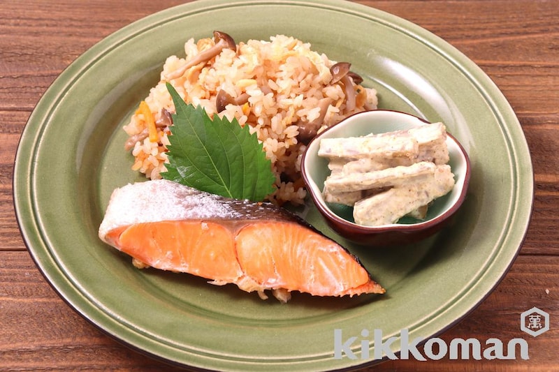炊飯器で一気に3品!和風プレート【きのこの炊き込みごはん・鮭の漬け焼き・ごぼうサラダ】