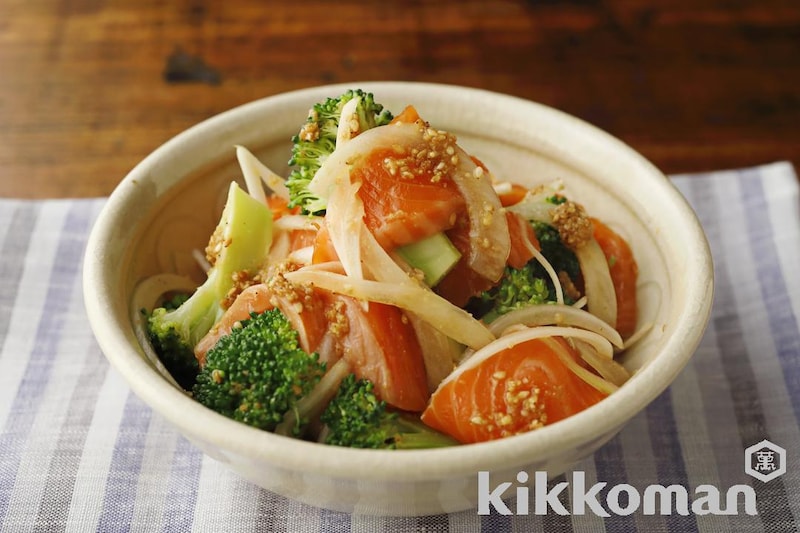 ブロッコリーとサーモンの和風サラダ【たんぱく質が摂れるサプリ副菜】