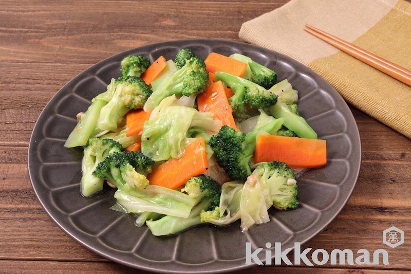 ブロッコリーキャベツとにんじんの塩ガーリック【1/2日分の野菜使用】(うちのごはん使用)