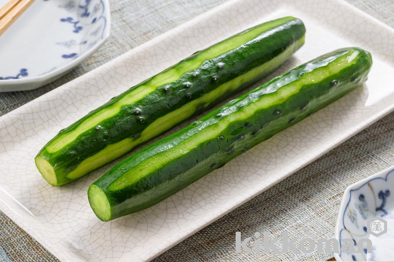 きゅうりのまるっと漬け【白だしでつくる簡単浅漬け】