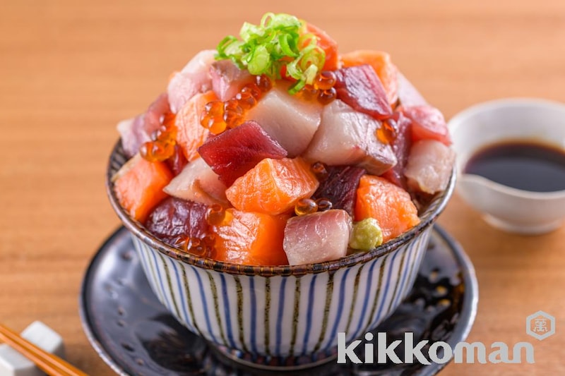 欲望のこぼれ海鮮丼(味わいリッチ減塩しょうゆ使用)