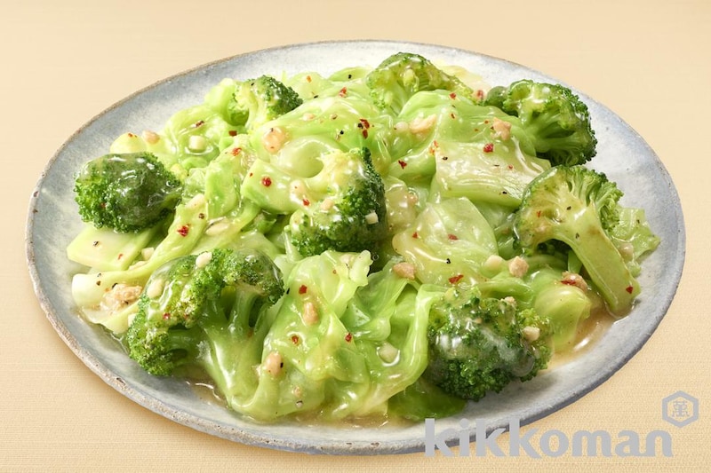 ブロッコリーとキャベツの塩ガーリック【1/2日分の野菜使用】(うちのごはん使用)