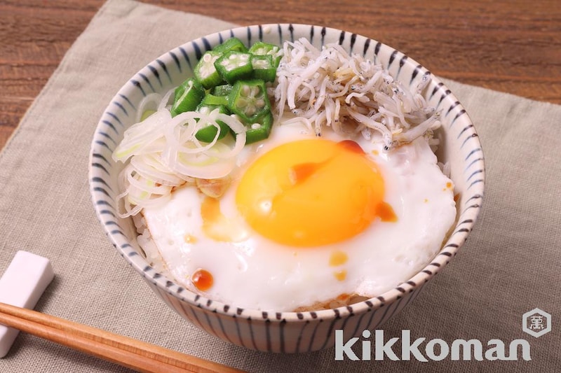 しらすの目玉焼きのっけご飯