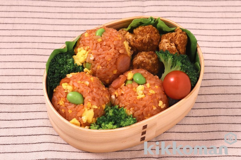 包まない!オムすび弁当【まぜてお手軽オムライスおにぎり】