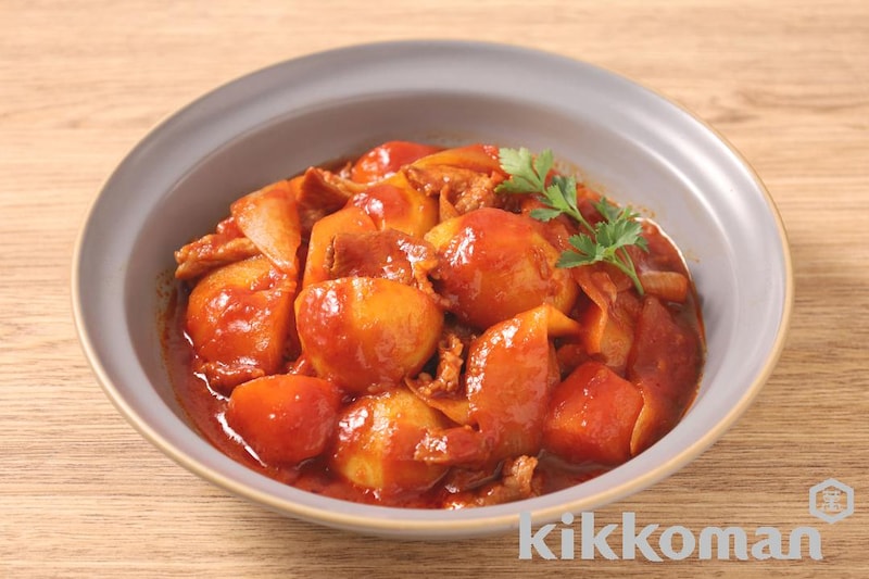 トマト肉じゃが(リコピンリッチ トマト飲料使用)
