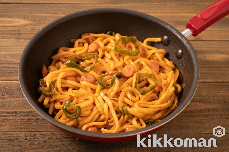 ナポリタン風焼きうどん (洋食おまかせ トマトソース使用)
