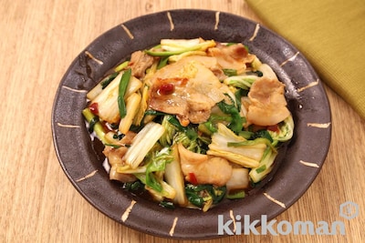 白菜とにらの牡蠣だし醤油炒め【1/2日分の野菜使用】（うちのごはん使用）