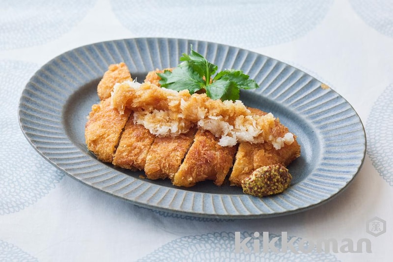 おろししょうゆで食べるカツレツ(森野熊八さん)