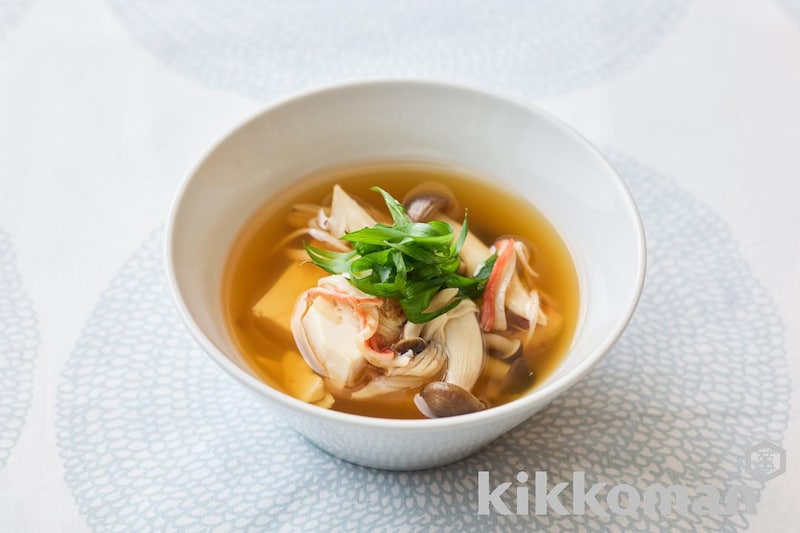 豆腐とかにかまのしょうゆ汁(森野熊八さん)