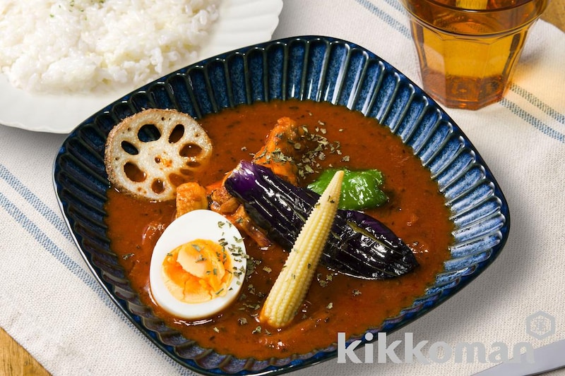 野菜たっぷり!手羽元のスープカレー(spicy curry 魯珈 齋藤シェフ)