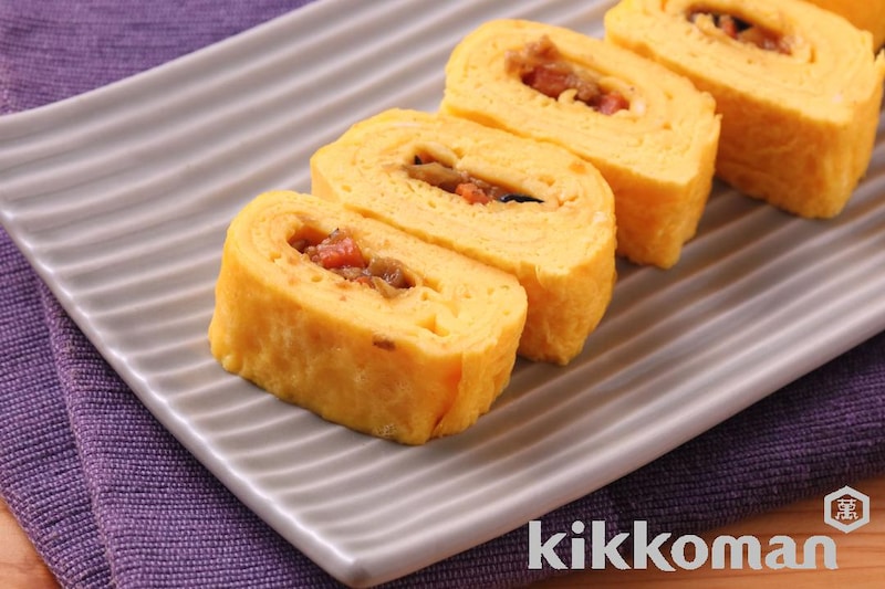 「おにぎリッチきんぴらそぼろ」で卵焼き