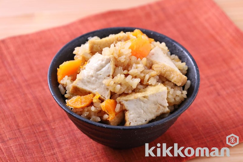厚揚げとまるごとにんじんのしぼ生炊き込みご飯【だし汁不要・味つけは生しょうゆだけ】