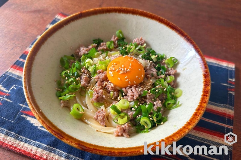 包丁不要!ネギまみれそぼろ釜玉(山本ゆりさん)【電子レンジで簡単うどん】