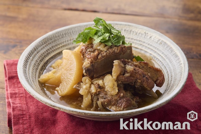 スペアリブと大根のとろとろ玉ねぎ煮