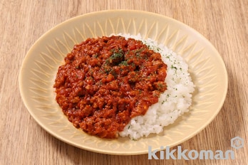 6種の野菜のキーマカレー（1/2日分の野菜を使用したトマトのソース使用）