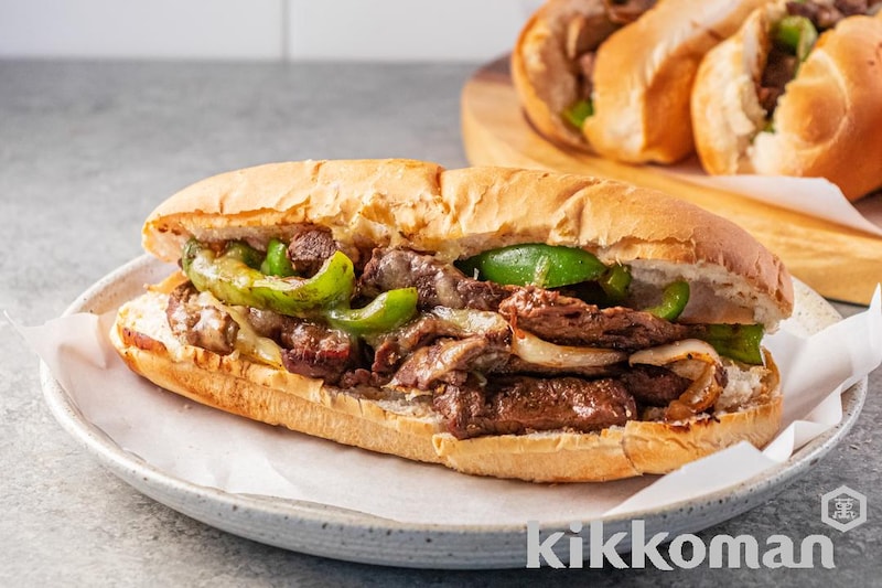 チーズステーキサンドイッチ(CHEESESTEAK SANDWICH)【海外発のキッコーマンレシピ】