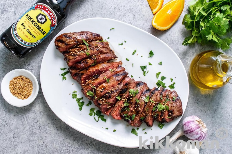 オレンジしょうゆマリネステーキ(ORANGE SOY MARINATED STEAK)【海外発のキッコーマンレシピ】
