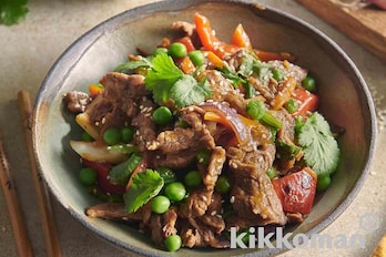 牛肉と野菜のスパイシー炒め（Spicy beef stir-fry）【海外発のキッコーマンレシピ】