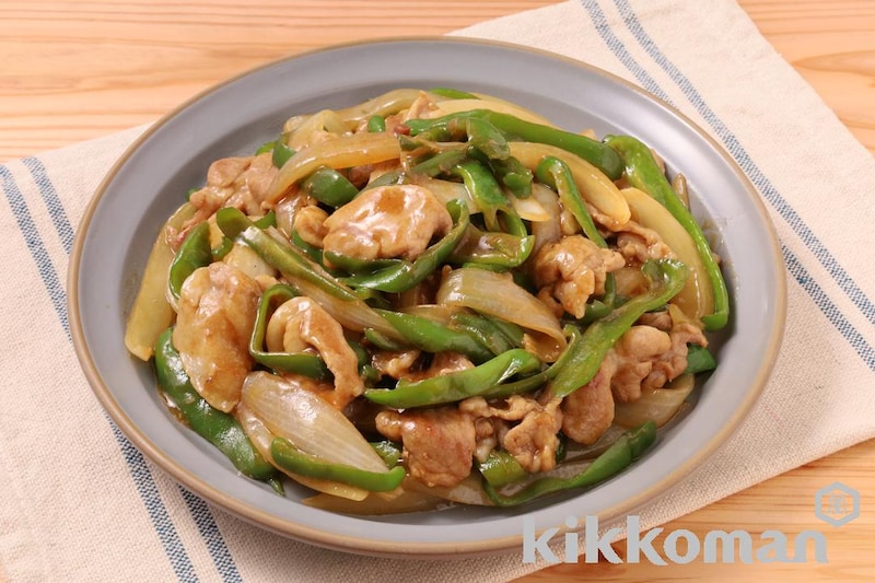 豚こまピーマンと玉ねぎのコク旨オイスタ―【1/2日分の野菜使用】(うちのごはん使用)