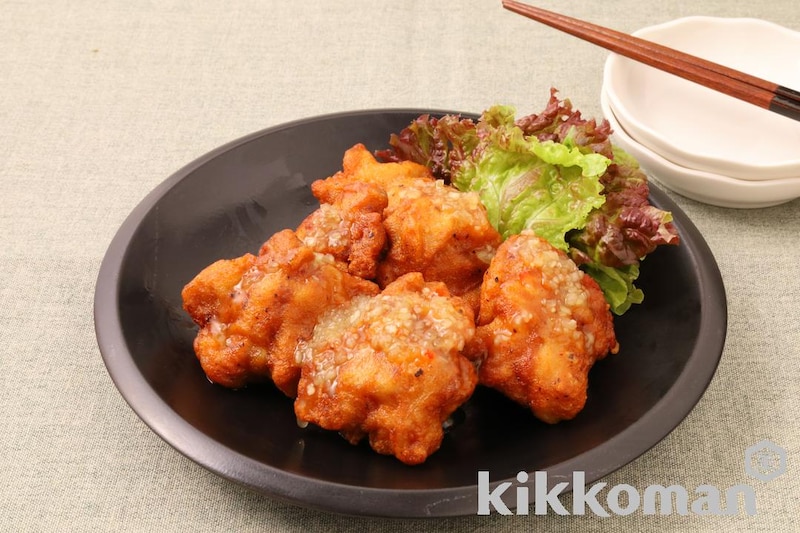 シャキシャキたまねぎだれで食べる!から揚げ(かけるたまねぎ コクうまガーリック使用)【市販のから揚げで簡単】