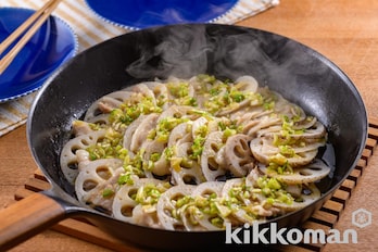 れんこんと豚バラの中華蒸し【フライパンで簡単】