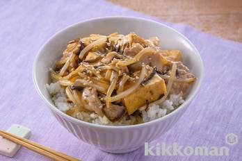 豚こまと厚揚げの塩昆布あんかけ丼