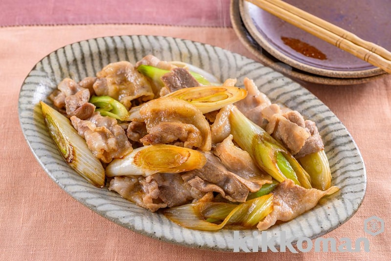 豚バラとねぎのしぼ生炒め【味つけは生しょうゆだけ】