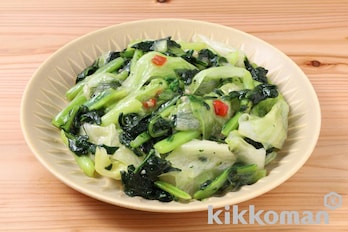 冷凍小松菜とレタスのシャキッと炒め【1/2日分の野菜使用】（うちのごはん使用）