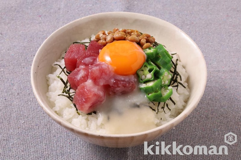 ぶっかけとろろのばくだん丼(具麺使用)
