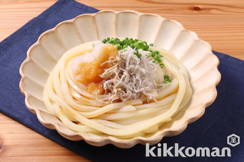 しらすおろししょうゆうどん(うどんがうまいだししょうゆ使用)