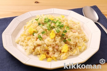 お手軽！香味しょうゆ炒飯（かけるたまねぎ　香味しょうゆ使用）