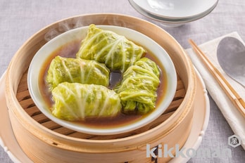 せいろでつくる！豆腐と鶏ひき肉のロールキャベツ