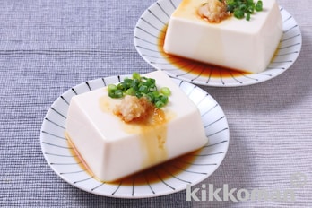 冷奴（うどんがうまいしょうゆ使用）