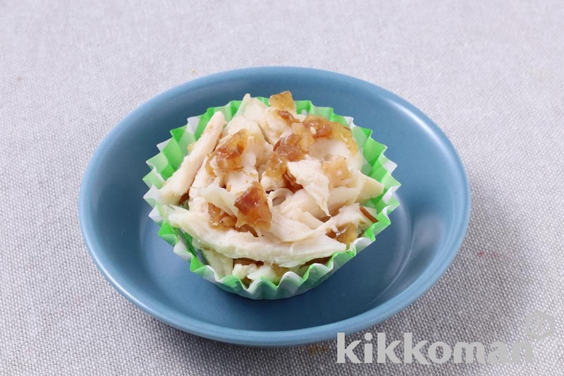 お弁当にぴったり!サラダチキンの梅じゃこ和え(おにぎリッチ梅じゃこおかか味使用)
