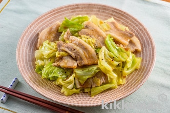 にんにくじょうゆが決め手！キャベツと豚バラのレンジ蒸し