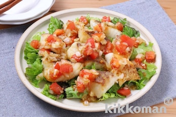 鯛のソテー　新玉ねぎとトマトの香味ソース