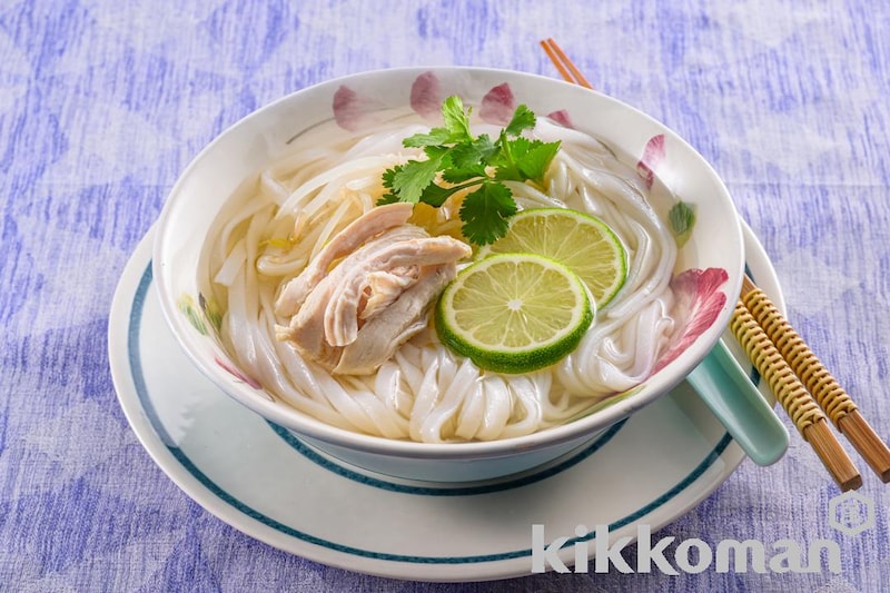 鶏肉のフォー【ナンプラー×白だしで簡単なのに本格】