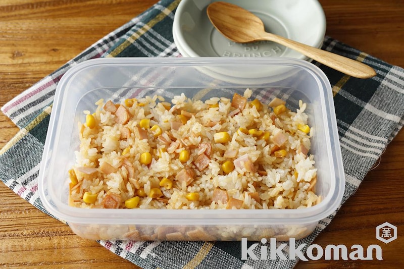 ハムとコーンのシャカシャカピラフ風ご飯