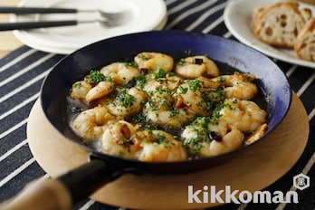 えびのアヒージョ（ガンバス・アル・アヒージョ）【スペイン料理】