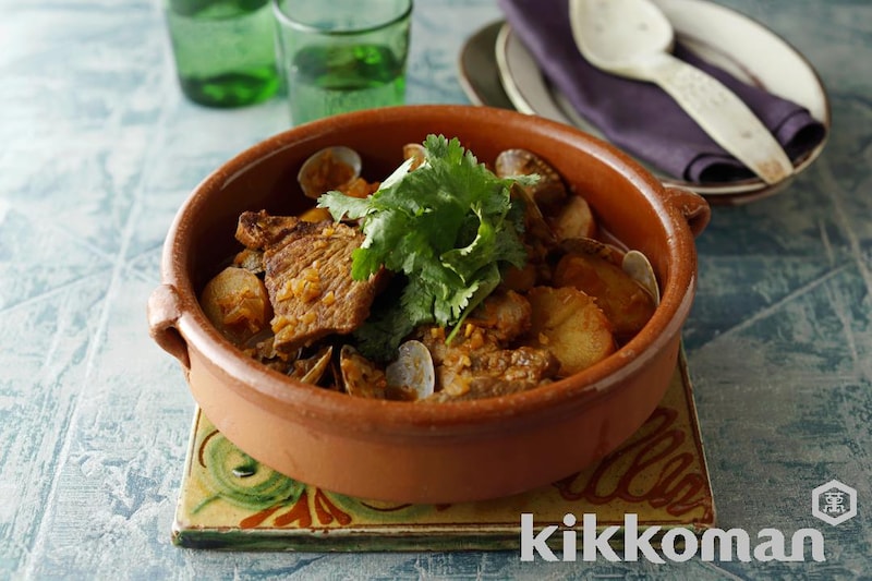 豚肉とあさりのアレンテージョ風煮込み(カルネ・デ・ポルコ・ア・アレンテジャーナ)【ポルトガル料理】