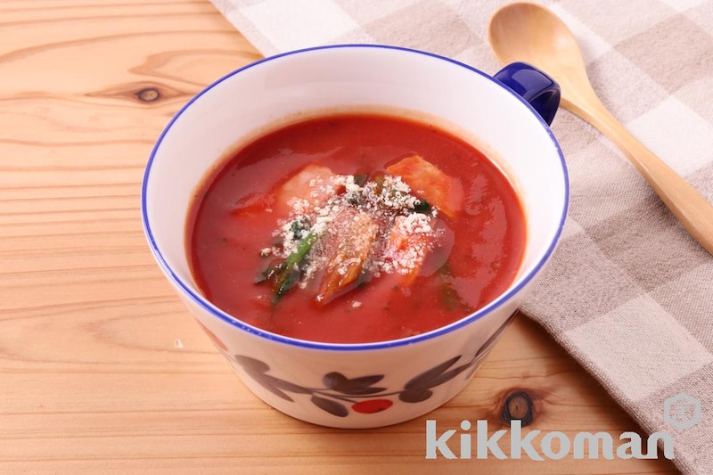 レンジで簡単!冷凍ほうれん草とベーコンのトマトスープ(リコピンリッチ トマト飲料使用)